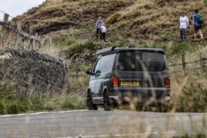 Family Road Trips in the UK: Routes, Stops and Planning Tips